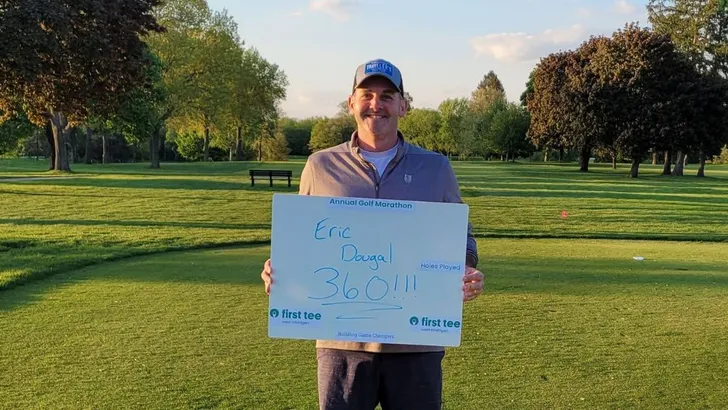 360 holes op één dag
