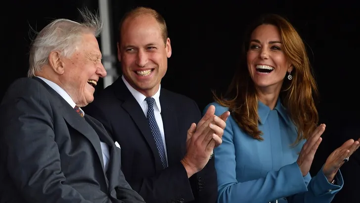 William en Kate bíjna de slappe lach