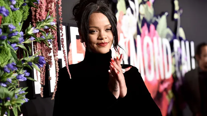 Rihanna is zwanger, was al jaren 'broeds'!