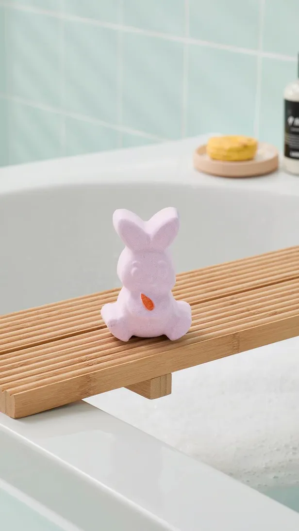Munching bunny bath bomb van Lush | €4,50