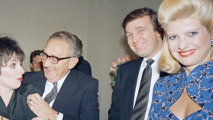 Déze 8 celebs gebruiken nog steeds de achternaam van hun ex 