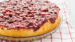 Omgekeerde aardbeientaart