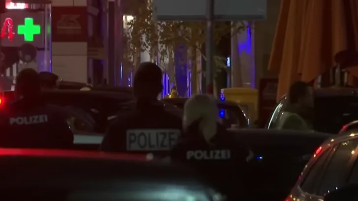 Vier doden bij aanslag Wenen - dader was aanhanger van IS
