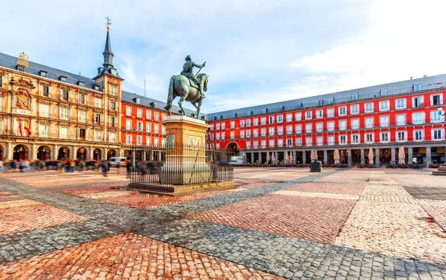 Welkom in ‘de mooiste salon van Europa’: de Plaza Mayor in Salamanca. Magisch, toch?