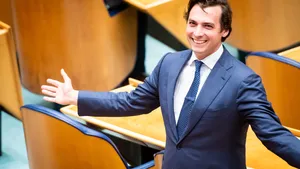 NR4920 Column Bart Nijman Baudet