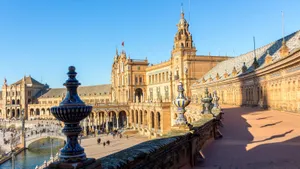 De Europese stad waar december aanvoelt als lente – en waar je beter eet dan in Rome