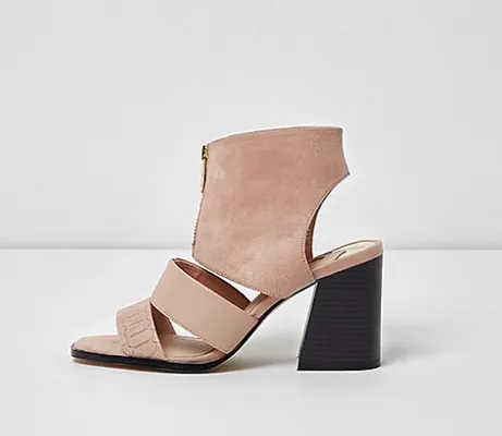 River Island €50,00