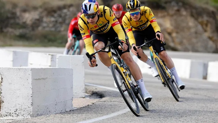 Wintertraining team Jumbo - Visma in Alicante 2023