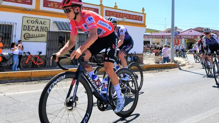 La Vuelta ciclista a Espana 22-16