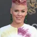 P!nk plaatst foto van lichaam na bevalling