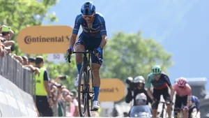 Lidl-Trek kleurde de negentiende etappe van de Giro d'Italia, maar werd uiteindelijk de grote schlemiel. Gokken op twee paarden zorgde uiteindelijk voor geen beloning.
