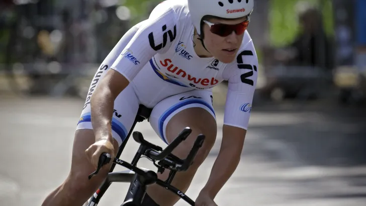 Ellen van Dijk klopt Marianne Vos in opener Ladies Tour of Norway