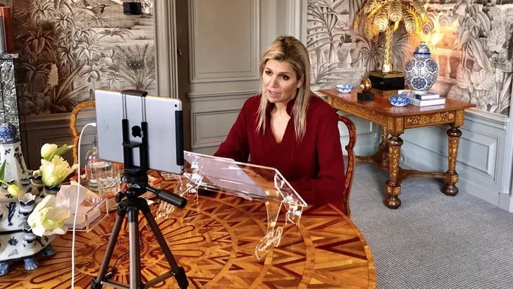 Máxima speecht op 65 km afstand