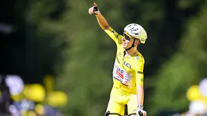 Tadej Pogacar wint 10e etappe Tour de France