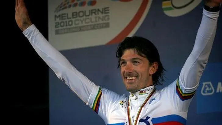 Cancellara in de wolken na vierde wereldtitel