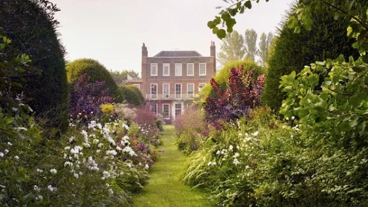 Pure Britse tuinporno in boekvorm