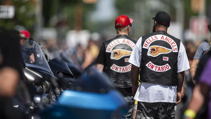 Hells Angel trouwt dochter drugsbazin in Montreal