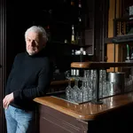 Acteur en presentator Huub Stapel: 'Ik zie nu geen reden om thuis te gaan zitten, wat moet ik daar?'
