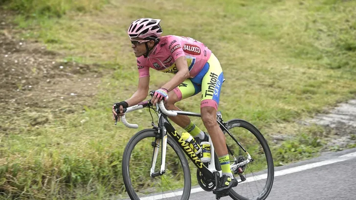 Eens of oneens: 'Het invoeren van een klassement voor de beste daler in de Giro vraagt om doden.'