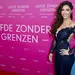 Foto van Yolanthe Cabau van Kasbergen in donkerblauwe jurk, 20221.