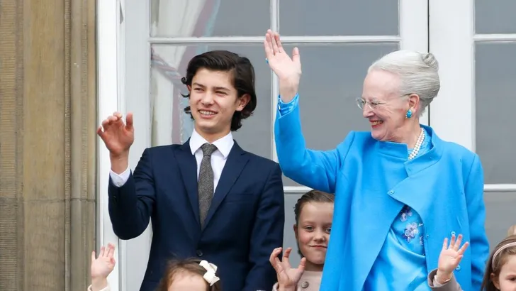 Deense hottie prins Nikolai (18) krijgt royal feest