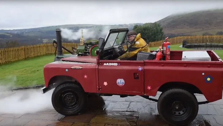 Land rover stoommachine
