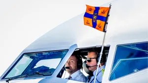 Koning Willem Alexander in actie als piloot - Staatsbezoek in Oostenrijk