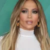 Zien: Jennifer Lopez showt killerbody op TikTok