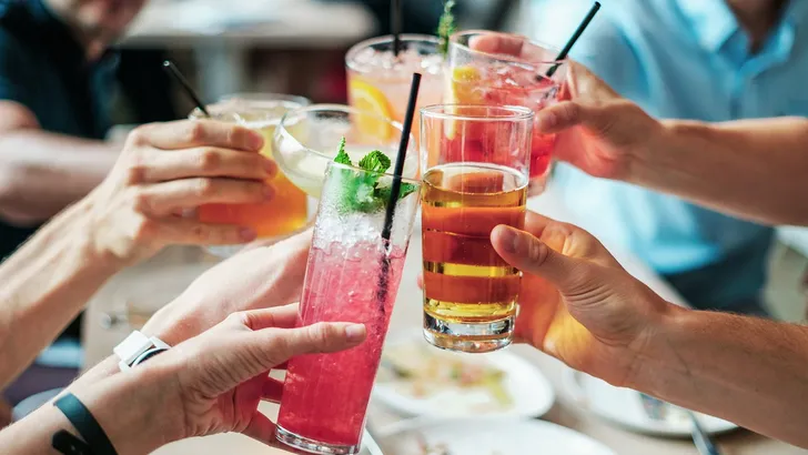 drankjes terras buiten eten