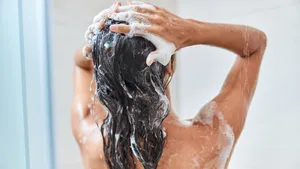 Wat sulfaatvrije shampoo wel en niet voor je haar doet