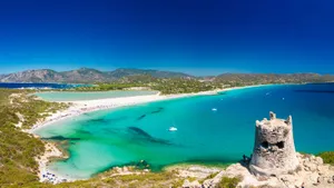 Natuurlijke zwembaden zoals je ze nooit zag: Sardinië heeft de mooiste van het land
