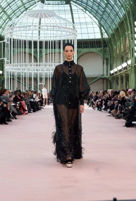 Paris Fashion Week: Chanel's SS25-show