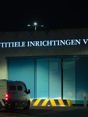 Bewaker PI Vught op staande voet ontslagen na dutje in cel