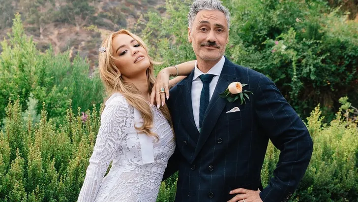 Rita Ora en Taika Waititi 