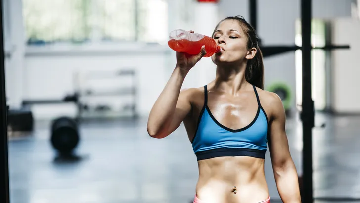 Hét verhaal achter de verschillende soorten sportdrankjes