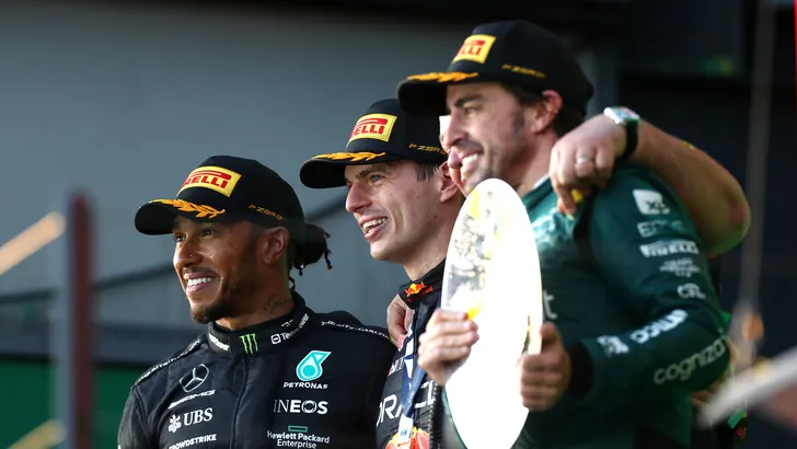 Verstappen: 'Hamilton is niet zo goed als Alonso'