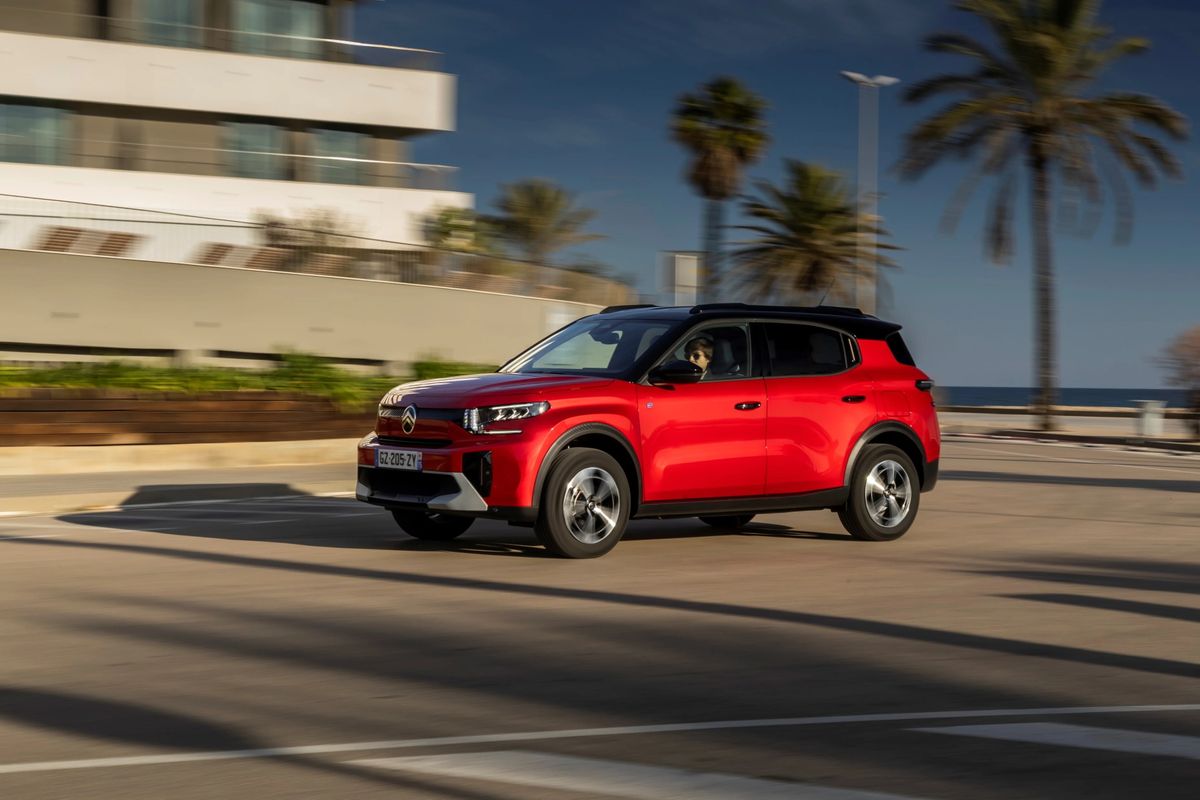 Geen dure premium-SUV, maar deze betaalbare zevenzitter wint Europese publieksprijs