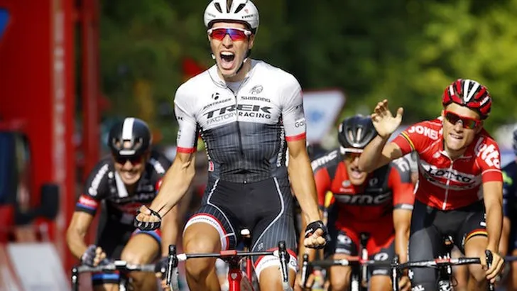 Van Poppel stelt debuut voor Team Sky uit door knieproblemen