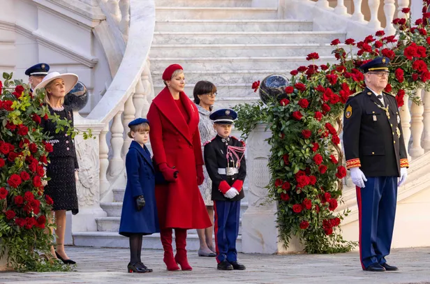 We weten niet wat we leuker vinden: de ton sur ton look, of het matchende outfitje van prinses Gabriella. (Beeld: NL Beeld)