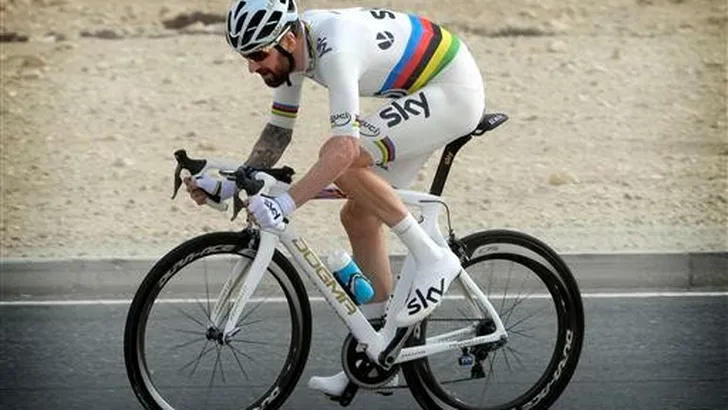 Wiggins met stijl gevolgd in Parijs-Nice