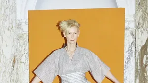 Tilda Swinton nieuw gezicht van de Bijenkorf