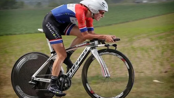 Vos wint eerste KNWU-tijdrit van 2011