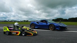 VIDEO: Ferrari 488 Pista vs 250cc Superkart