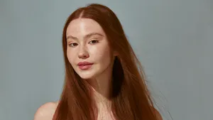 Geen mascara dragen is de hottest beauty-trend: zo laat je deze look voor je werken
