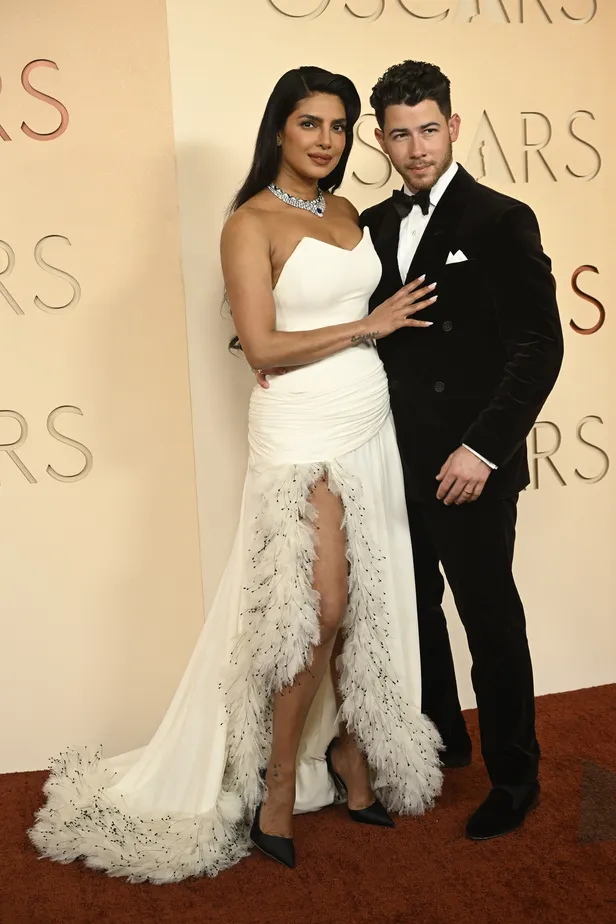 Priyanka Chopra in Dior en Nick Jonas