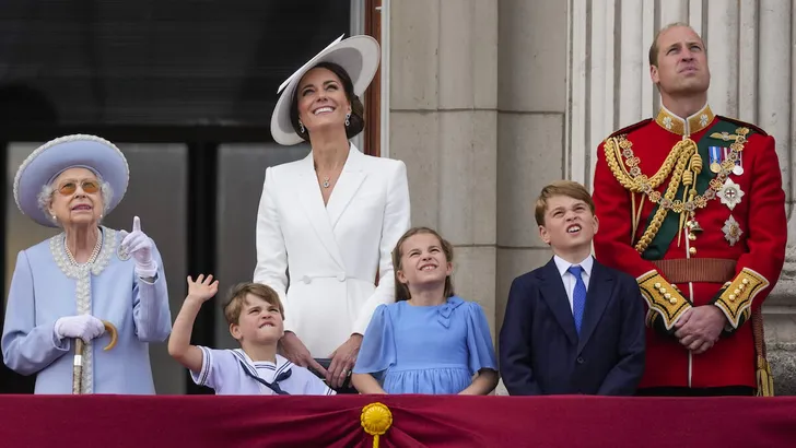 The Royal Family Members on The Balcony of Buckingham Palace