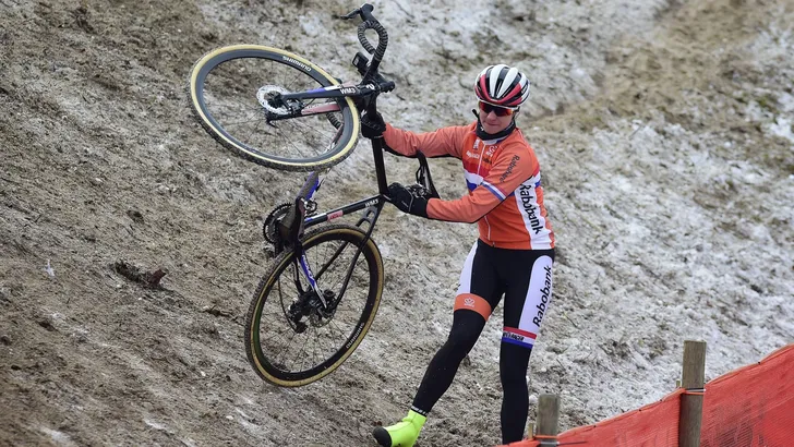 Vos: 'Wereldtitel veldrijden grote doel deze winter'