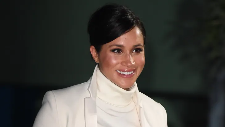 Zien: jeugdvriendin onthult onherkenbare foto hertogin Meghan