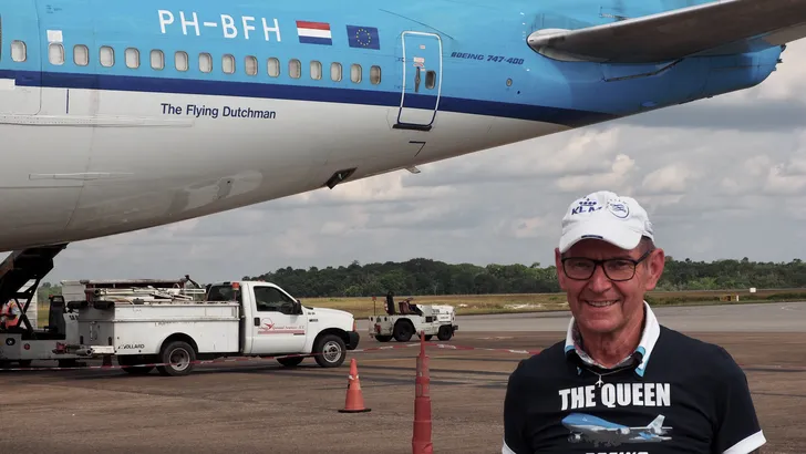 Voor KLM-fan Rien begint het feestje al bij de gate