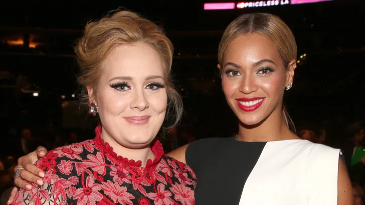 Adele bewijst dat ze lid is van de Beyhive met haar Beychella Instagrams